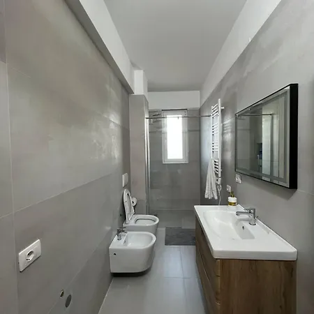 Elegant Seaview Escape אוריקום