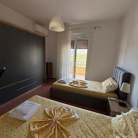 아파트 Elegant Seaview Escape 오리쿰