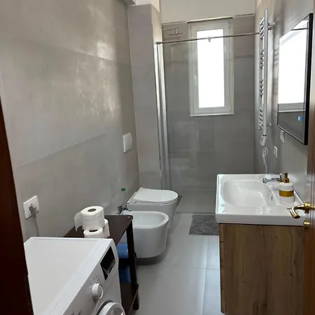 Elegant Seaview Escape شقة